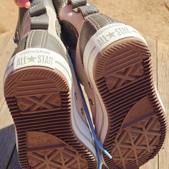 Converse All-Star  Chuck Taylor High Boot Sneakers - Picture 4 of 10